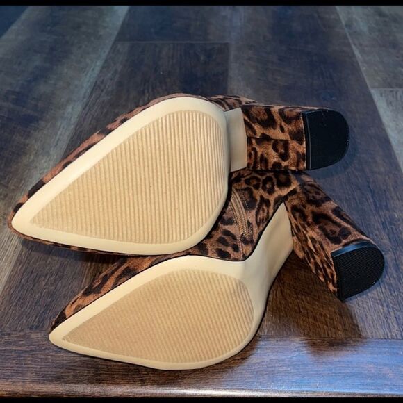 Suede Leopard Print Ankle Booties with Chunky Block Heel Sz 7 - Picture 4 of 6